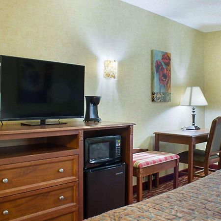 Rodeway Inn Columbia Mall Loop Grand Forks Dış mekan fotoğraf