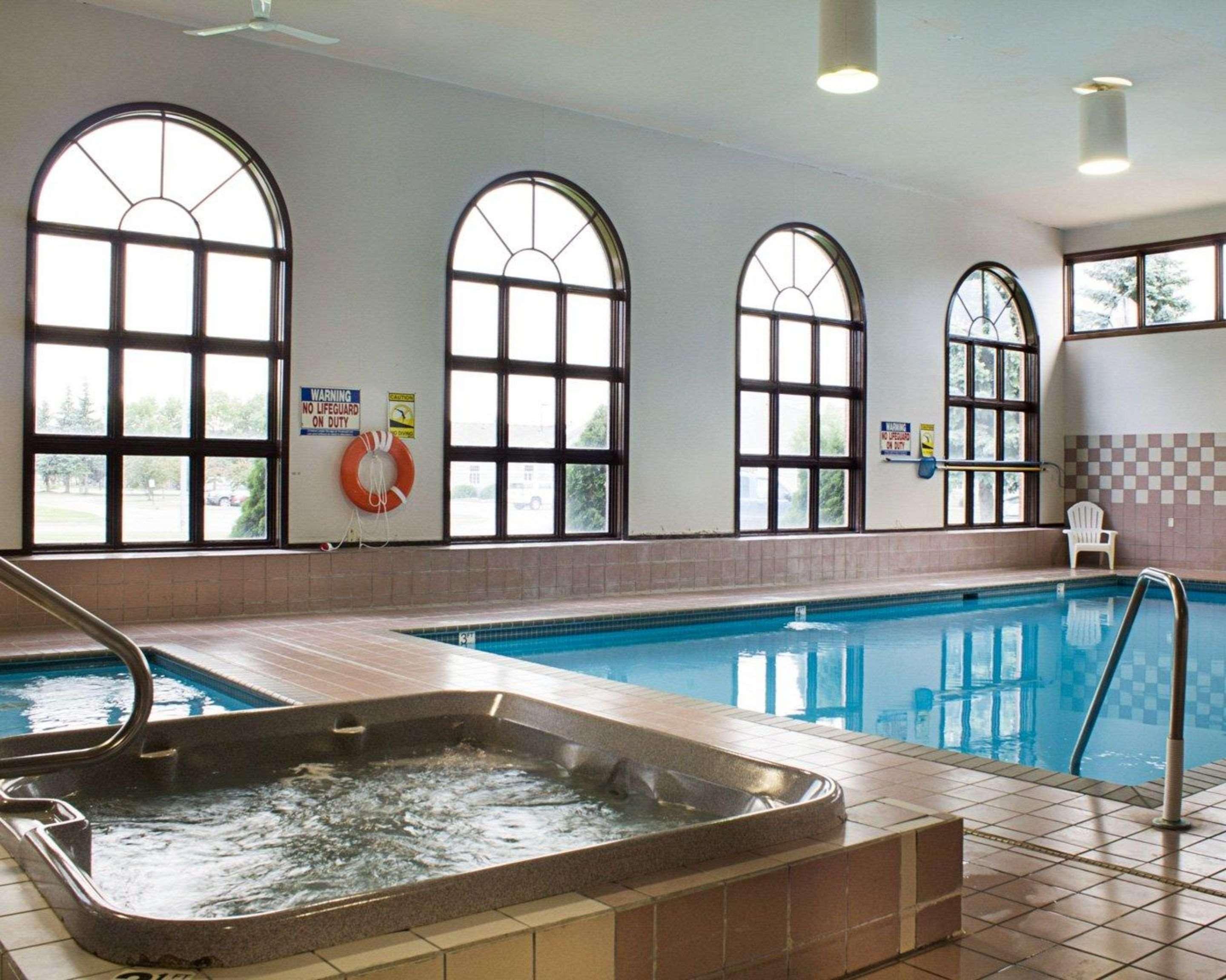 Rodeway Inn Columbia Mall Loop Grand Forks Dış mekan fotoğraf