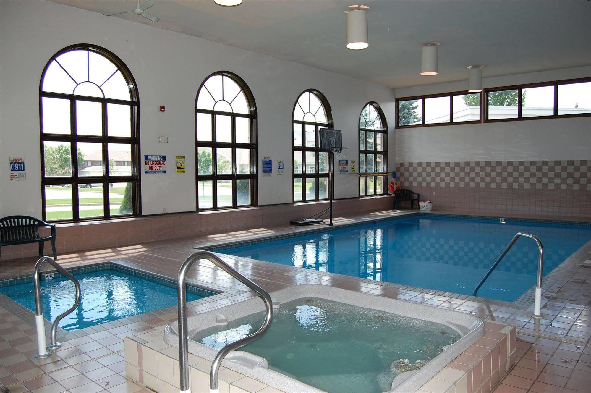 Rodeway Inn Columbia Mall Loop Grand Forks Dış mekan fotoğraf